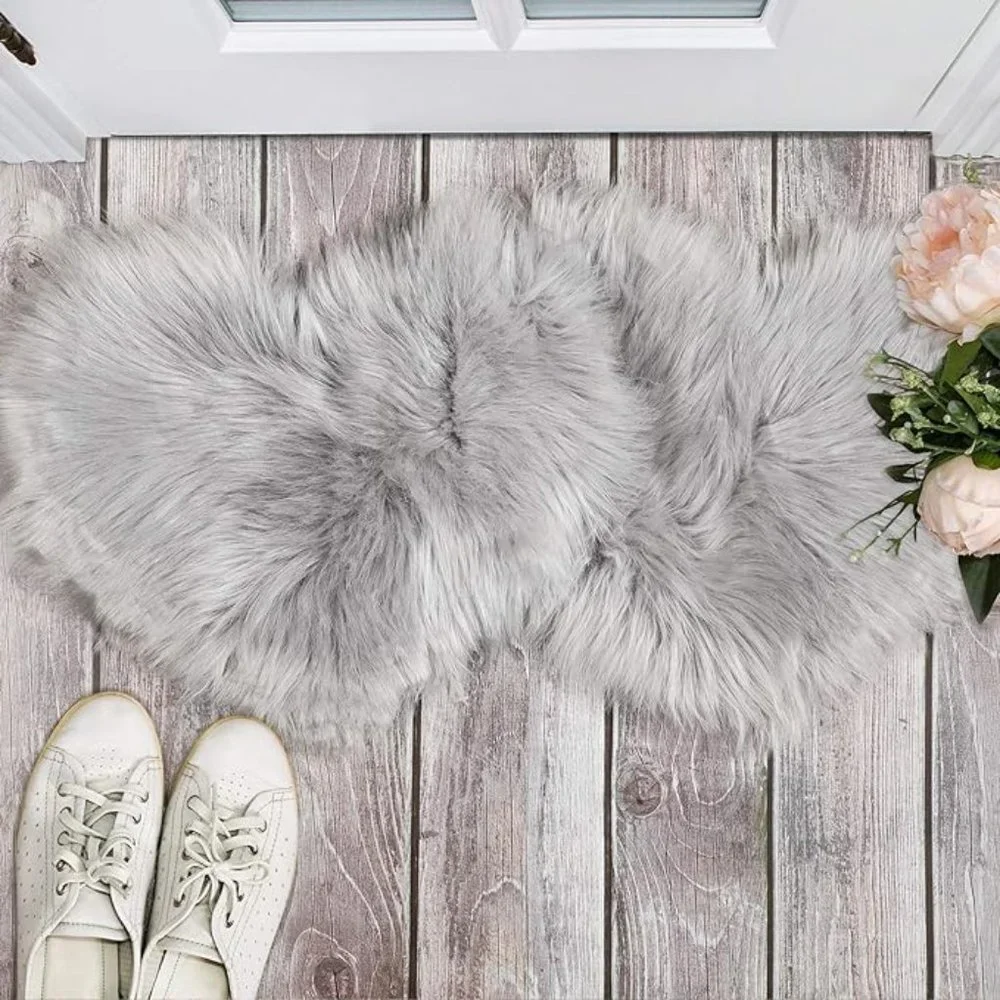 2pcs fluffy heart shaped rug faux area